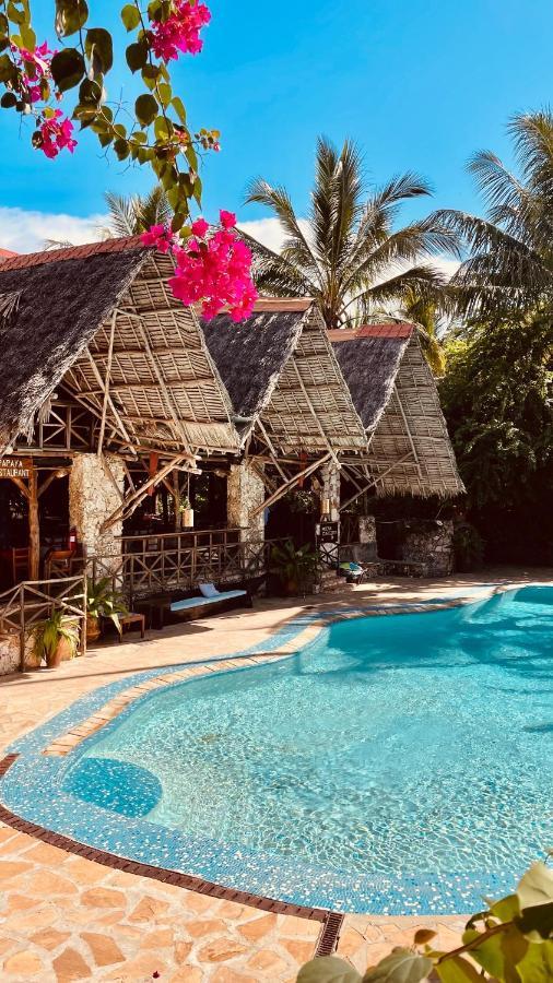The Beach B&B Uroa Exterior photo